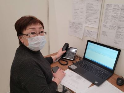 Преподаватели Мединститута консультируют больных ковидом в колл-центре Якутии