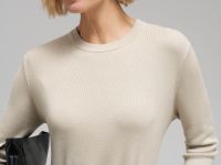 Легкий базовый джемпер прямого кроя