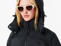 Женская короткая куртка Lacoste с капюшоном