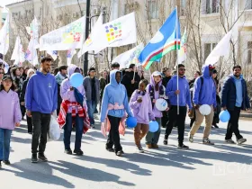 В Якутске состоялся парад молодёжи в честь Дня республики