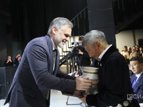 В Якутии отметили 80-летие Бориса Неустроева — Мандар Уус