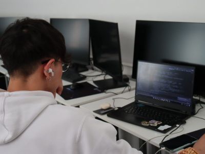 Школа креативных индустрий появится в Якутском колледже искусств