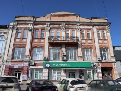 Здание Русско-азиатского банка. Это здание в 1953 г. посетил С.М. Буденный, трижды Герой СССР