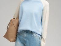 Свободный джемпер с рукавами-реглан