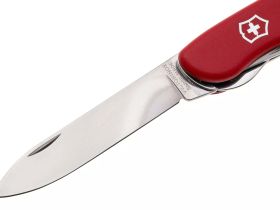 Нож перочинный Victorinox Outrider 0.8513, сталь X50CrMoV15, рукоять нейлон, красный