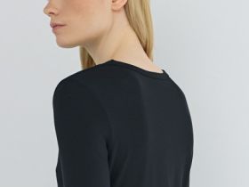 Лонгслив с содержанием модала и шёлка, Черный