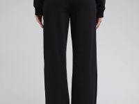 Трикотажные брюки свободного силуэта