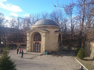 Бювет источника "Нарзан" "Желябовский"