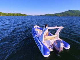 Лодка РИБ STORMLINE EXTRA 600