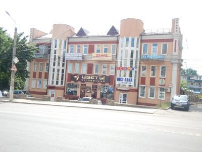 Жилой дом с аркой