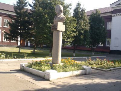 Памятный знак в честь Фролова К.Д.