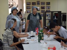 Семьи участников СВО провели кулинарный мастер-класс в Якутске