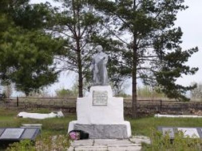 Братская могила с захоронением воинов, погибших в период Великой Отечественной войны, 1941-1945 гг.