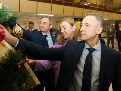 Руководство АЛРОСА исполнит новогодние пожелания  детей в рамках акции «Ёлка добра»