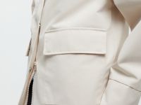 Ветровка с капюшоном свободного силуэта