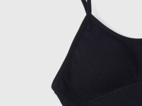 Базовый топ с вкладышами, Черный