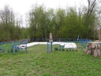 Братская могила воинов Советской Армии, погибших в боях за освобождение ст. Передольская от немецко-фашистских захватчиков