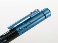 Тактическая ручка Lionsteel Nyala, корпус карбон/титан, Blue Matte