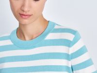 Джемпер в полоску с добавлением вискозы
