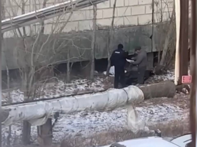 Тело женщины обнаружили у одного из домов в Якутске