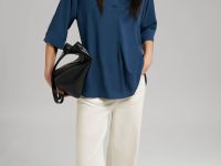 Легкая блузка свободного кроя