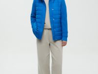 Утепленная куртка с вязаными рукавами