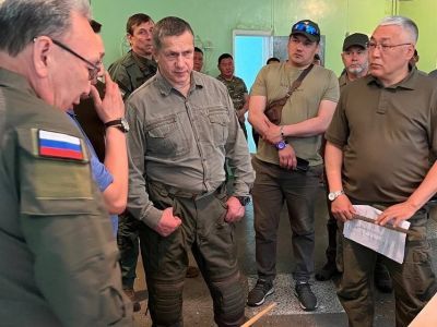 Юрий Трутнев оценил проделанную работу делегации Якутии в городе Кировское в ДНР