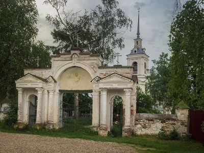Ограда с воротами и калитками церкви Николая Чудотворца