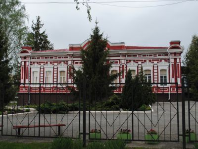 Здание бывшей мужской гимназии
