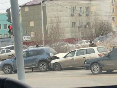 ФОТО. За прошедшие сутки в Якутске произошло три ДТП, в одном из них пострадал ребенок