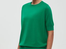 Джемпер с коротким рукавом и округлой горловиной