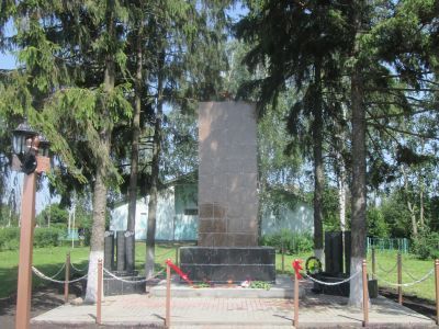 Памятник воинам, погибшим в Великой Отечественной войне 1941-1945 гг.