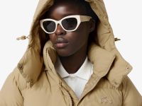 Женская короткая куртка Lacoste с капюшоном