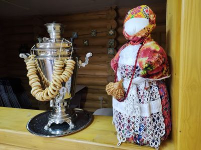 Билеты на Русское чаепитие и пряничные изразцы (Артель) / Экскурсия | Афиша | ИнфоТаймс