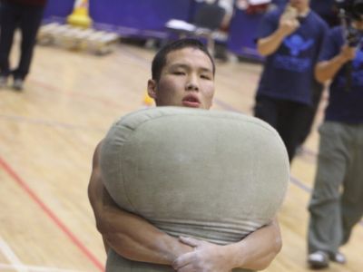 Кобяйский многоборец Артём Дьяконов вновь стал победителем первенства Якутии