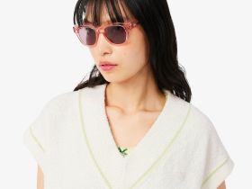 Женский свитер Lacoste