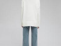 Свитер с шерстью