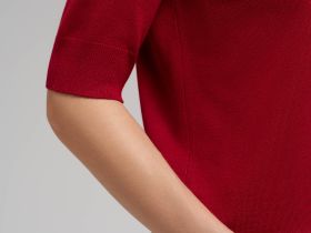 Легкий джемпер с коротким рукавом