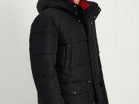 Утепленное полупальто с накладными карманами и капюшоном