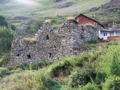 Замок (галуан)