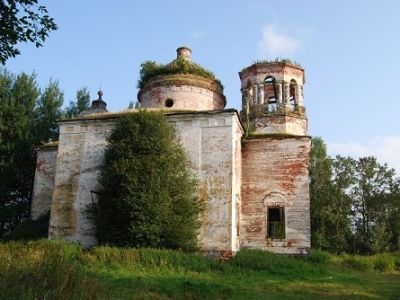 Воскресенская церковь с живописью сер.XIX в.