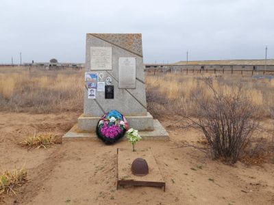 Братская могила участников гражданской войны и советских воинов, погибших в период Сталинградской битвы