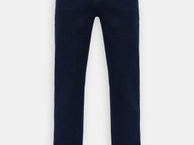 Джинсы зауженного кроя