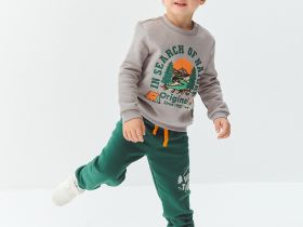 Комплект (толстовка+брюки) для маленького мальчика