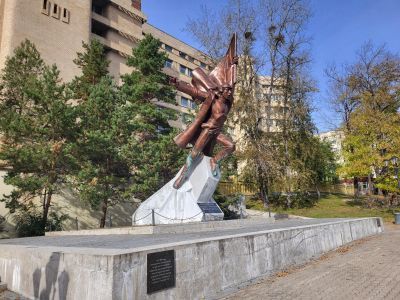 Братская могила бойцов особого коммунистического отряда, погибших у с. Казакевичево 19 декабря 1921 г. (перезахоронение 1969 г.)