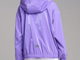 Куртка текстильная с полиуретановым покрытием для девочек (ветровка)