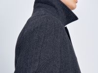 Однобортное пальто с отложным воротником