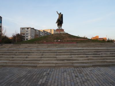 Памятник Герою Советского Союза О.И.Городовикову