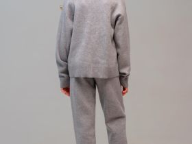 Комплект трикотажный для девочек: джемпер, брюки