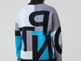 Свитер трикотажный для мальчиков